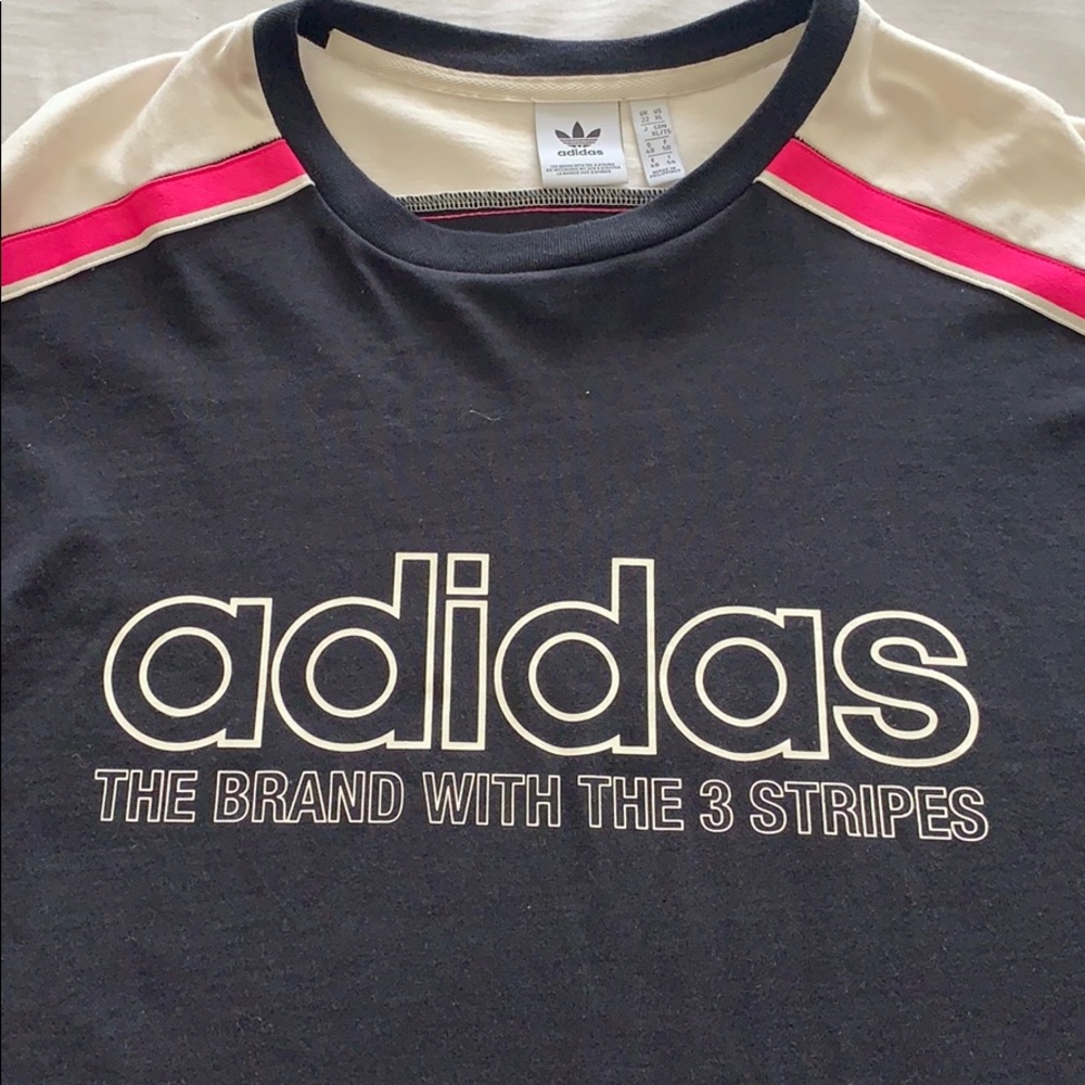 Women’s MotorSport-style cropped tee